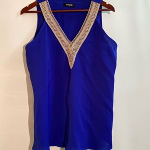 Chicme - Sleeveless V-neck tank top. Size XL